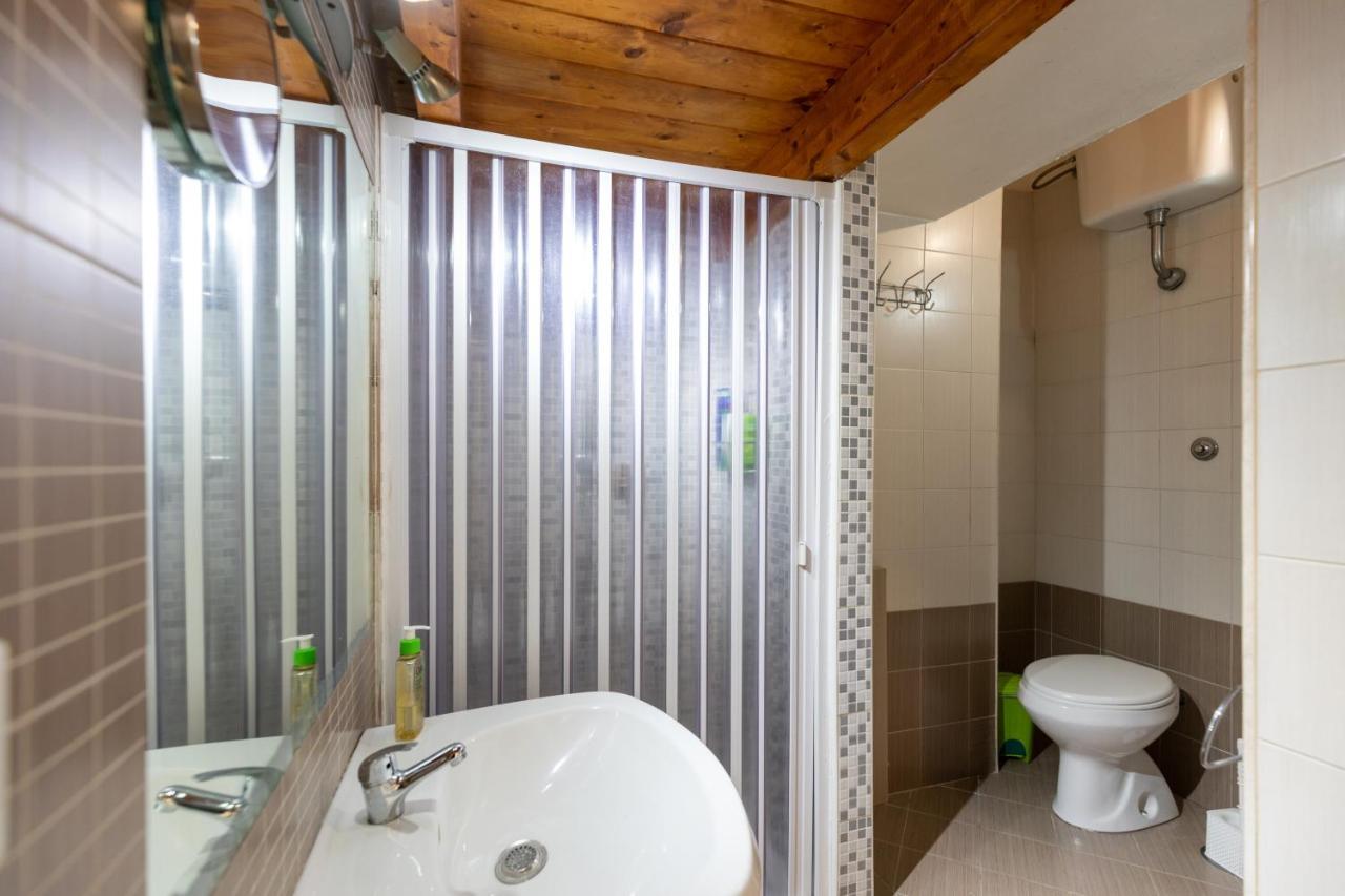 Apartment With Sea View With 2 Lifts Above Montesanto! ナポリ エクステリア 写真