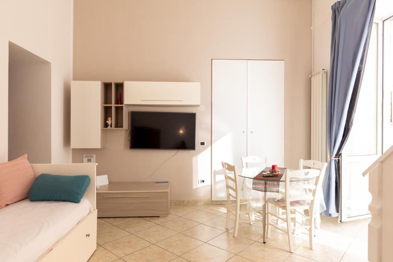 Apartment With Sea View With 2 Lifts Above Montesanto! ナポリ エクステリア 写真