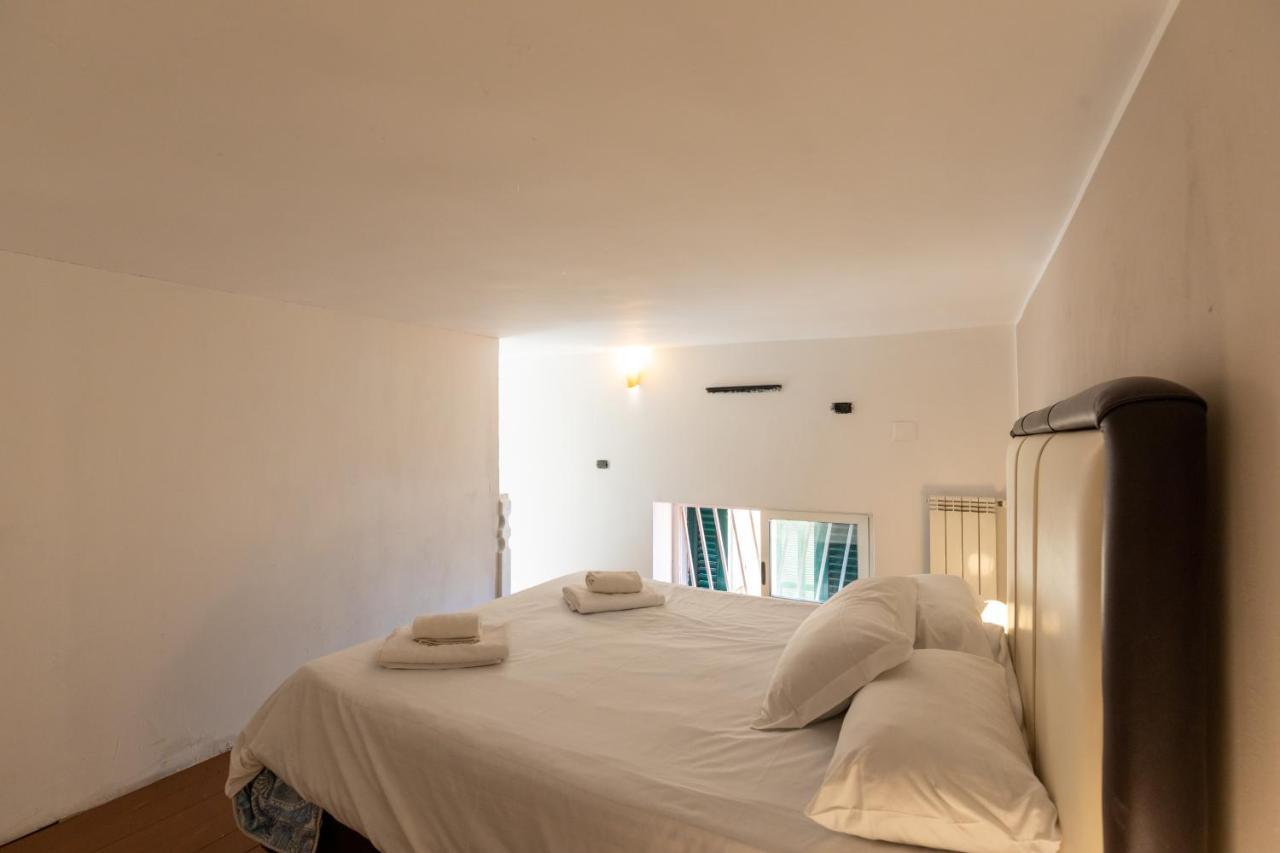 Apartment With Sea View With 2 Lifts Above Montesanto! ナポリ エクステリア 写真