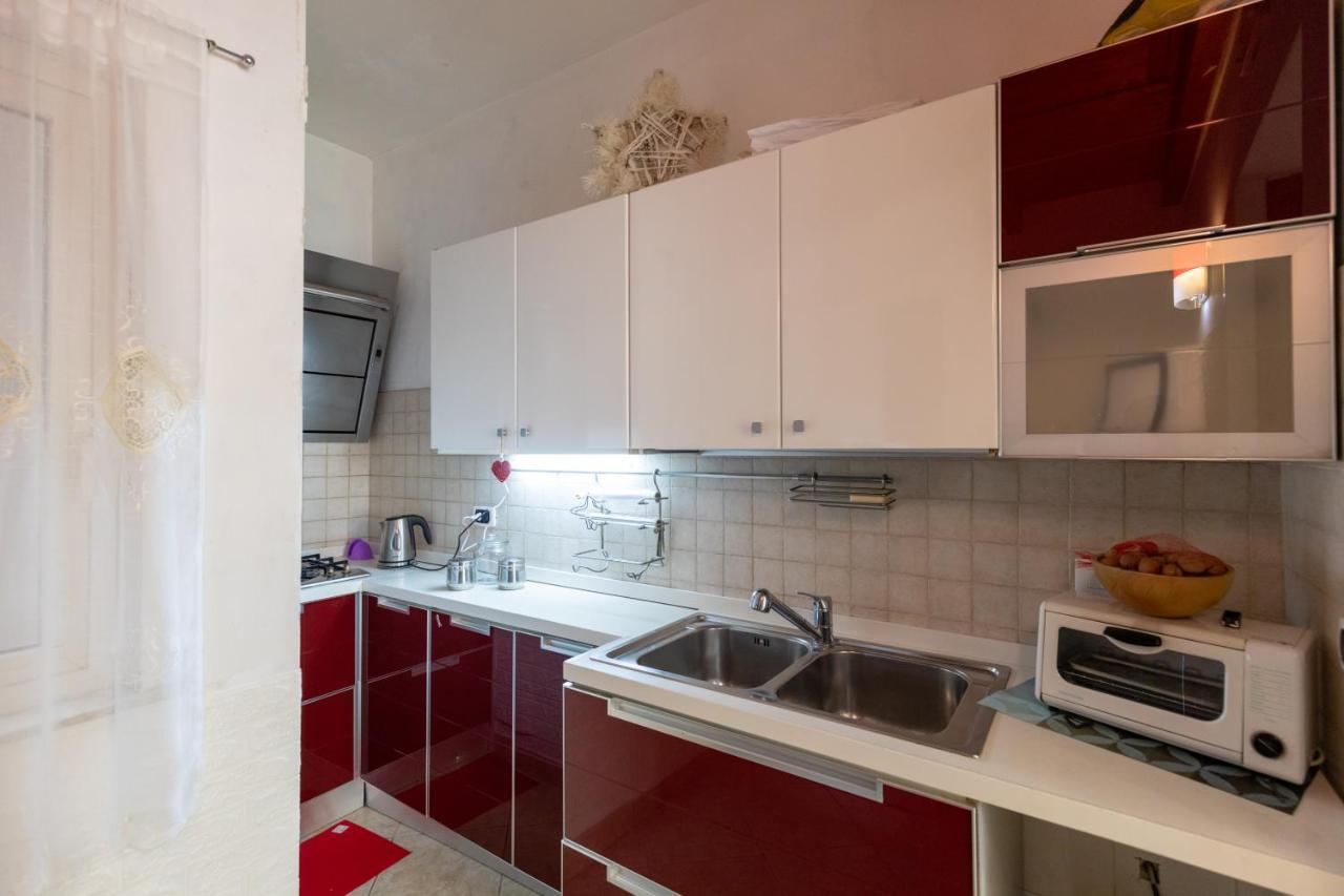 Apartment With Sea View With 2 Lifts Above Montesanto! ナポリ エクステリア 写真