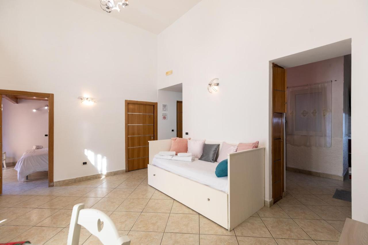 Apartment With Sea View With 2 Lifts Above Montesanto! ナポリ エクステリア 写真