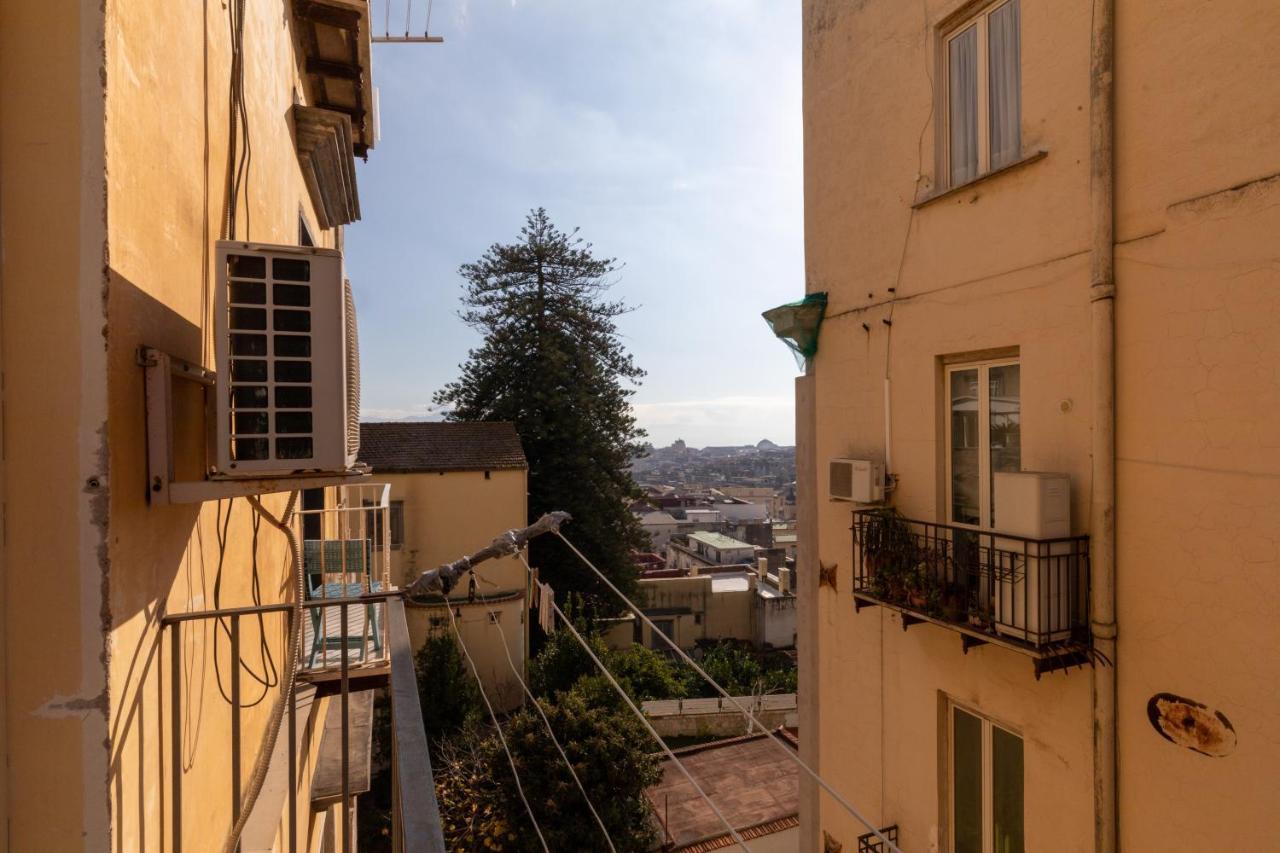 Apartment With Sea View With 2 Lifts Above Montesanto! ナポリ エクステリア 写真