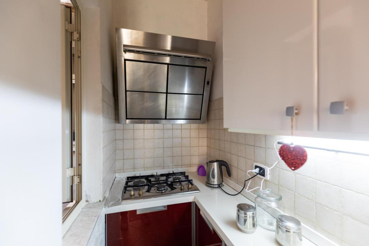 Apartment With Sea View With 2 Lifts Above Montesanto! ナポリ エクステリア 写真